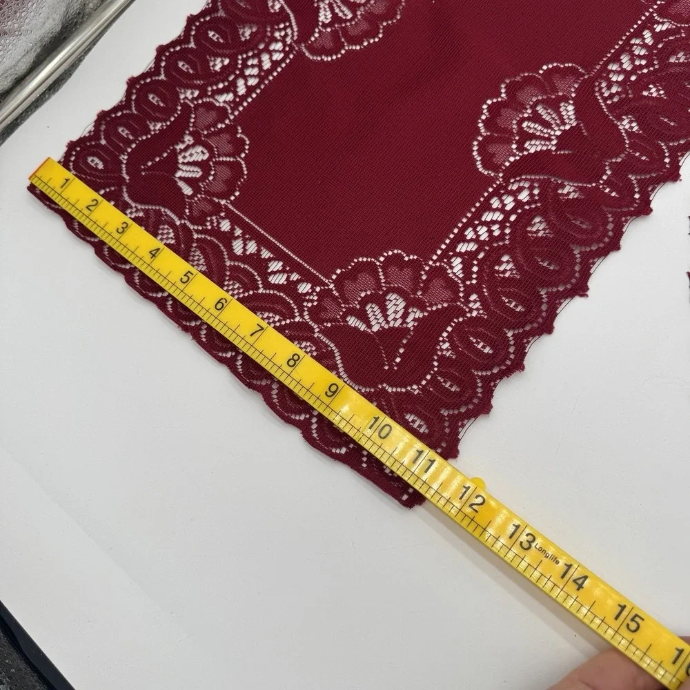 Vintage Red Lace Doilies & Placemat Set 3 Scalloped‎ Floral Table Decor
